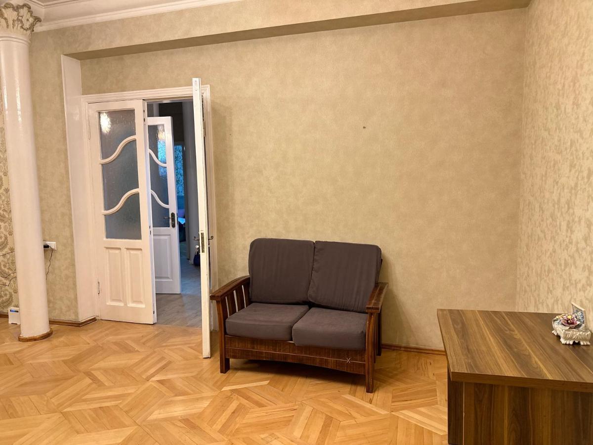 4 Bedroom Suite Apartment Ln Tbilisi City Extérieur photo