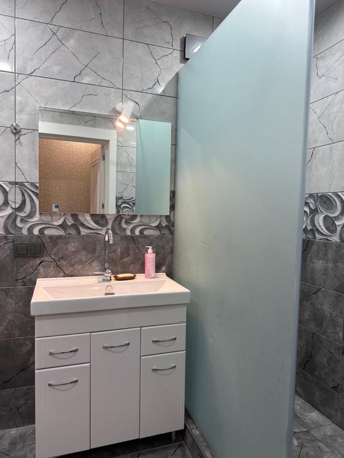 4 Bedroom Suite Apartment Ln Tbilisi City Extérieur photo